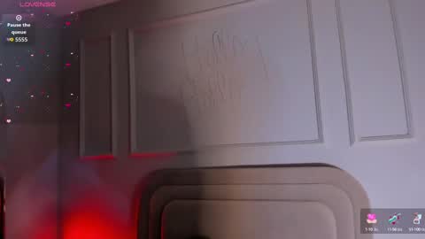 Snapshot of anamonroee chatting on 09.29.25 anamonroee online show from 09.29.25