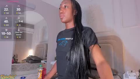 Snapshot of anamonroee chatting on 10.26.25 anamonroee online show from 10.26.25