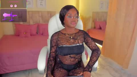 A N A  my connection hours are from 600 pm to 12 pm Colombian time online show from 04.23.26