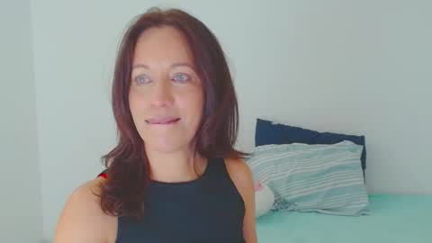 anapereira12 online show from 05.06.26