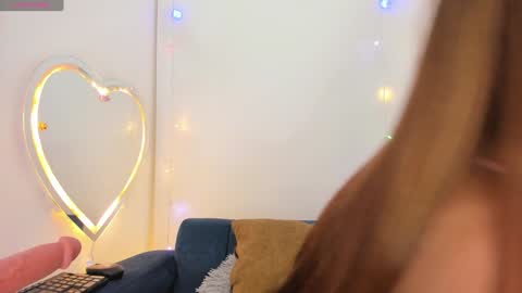 Snapshot of anasofia_07s chatting on 01.10.25 anasofia_07s online show from 01.10.25