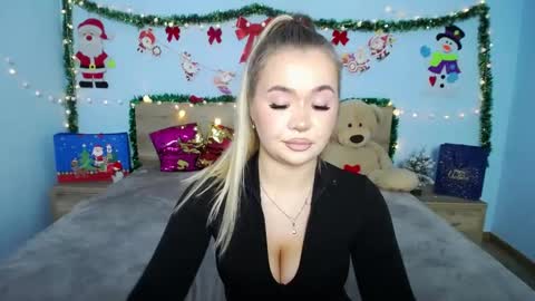 Snapshot of anastacyyellig chatting on 12.20.24 anastacyyellig online show from 12.20.24