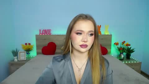 Snapshot of anastacyyellig chatting on 03.08.25 anastacyyellig online show from 03.08.25