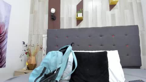 Snapshot of anastasiapriest chatting on 10.31.25 anastasia online show from 10.31.25