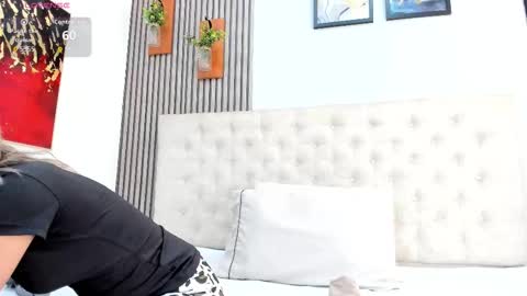 Snapshot of anastasiapriest chatting on 11.25.25 anastasia online show from 11.25.25