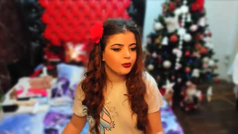 Snapshot of anasunshine chatting on 12.18.25 Ana online show from 12.18.25