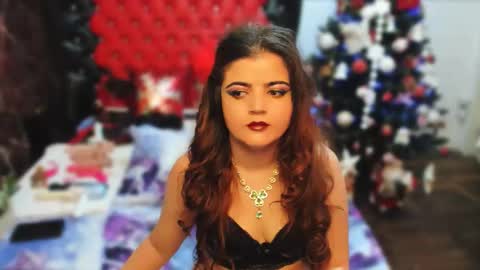 Snapshot of anasunshine chatting on 12.19.25 Ana online show from 12.19.25