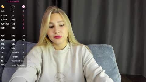 Snapshot of and1sa chatting on 09.18.25 Andisa online show from 09.18.25