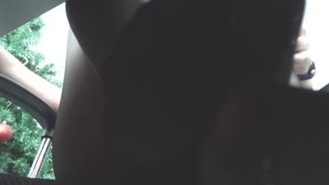   online show from 12.05.25