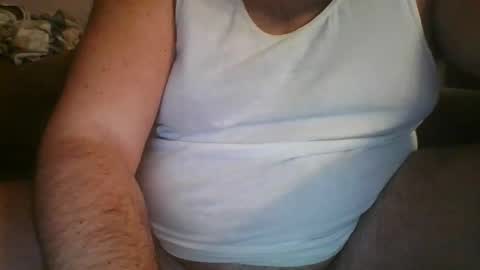 Snapshot of andellus chatting on 02.24.25 andellus online show from 02.24.25