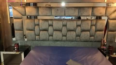 Snapshot of andiejones chatting on 11.11.25 andiejones online show from 11.11.25