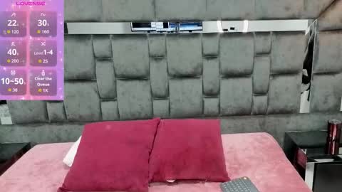 Snapshot of andiejones chatting on 11.12.25 andiejones online show from 11.12.25