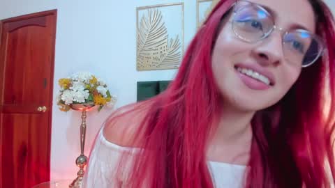 Andra Cyrus online show from 01.10.25