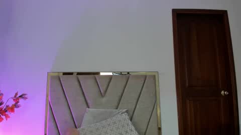 Andra Cyrus online show from 02.09.25