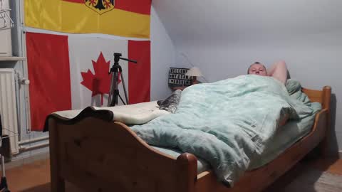 Snapshot of andre124231 chatting on 02.26.25 Andre online show from 02.26.25