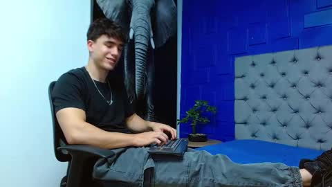 Andre Parker online show from 02.21.25