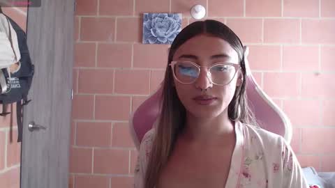 Andrea  online show from 02.12.26