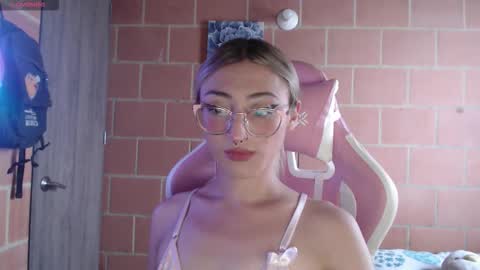 Andrea  online show from 03.25.26