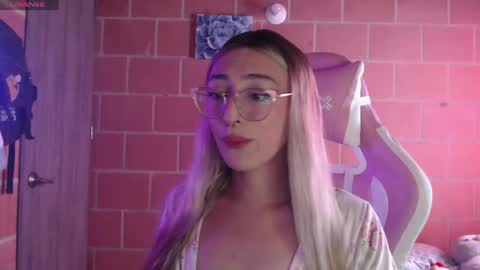 Andrea  online show from 04.21.26