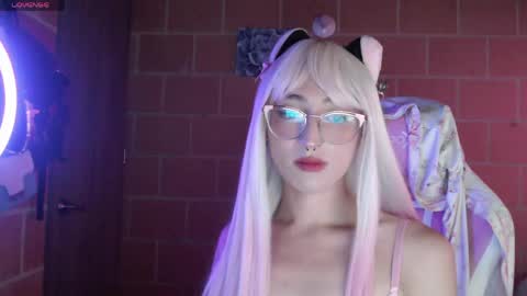 Andrea  online show from 04.29.26