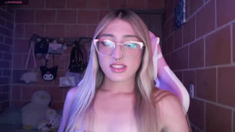 Andrea  online show from 05.22.26