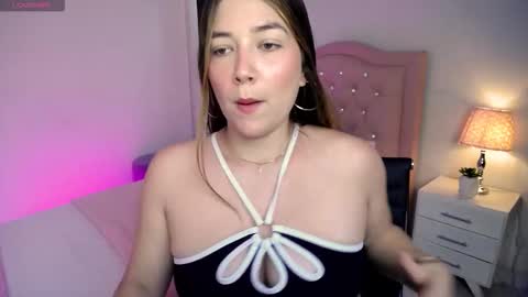 Andrea online show from 11.18.25