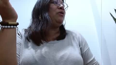 Andrea Model trainer Luxury ST online show from 09.19.25