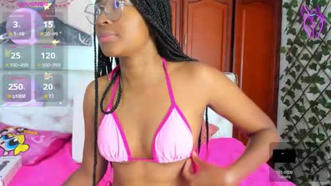 Naomi Andrea Daviss online show from 03.22.26