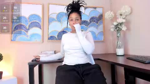 Snapshot of andreaa_zoee_ chatting on 06.27.26 Andrea Zoelins online show from 06.27.26