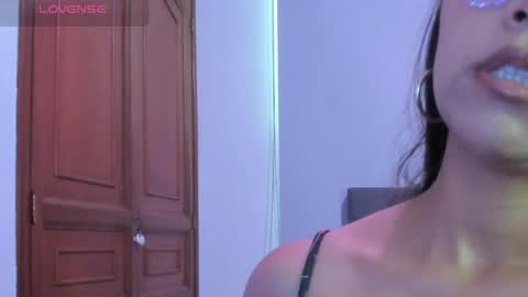 andreaqueenn online show from 03.23.26