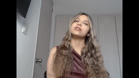Snapshot of andreau_19 chatting on 07.31.26 andreau 19 online show from 07.31.26