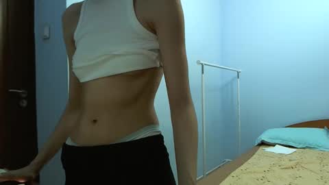 Snapshot of andreea713 chatting on 10.23.25 andreea713 online show from 10.23.25