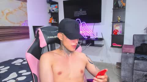 andrees_s online show from 10.15.25