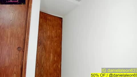 Snapshot of andreja_pejic chatting on 03.08.25 onlyfans danielaleon69 IG danielaleon637 online show from 03.08.25