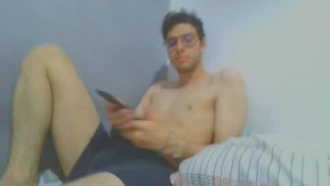 Snapshot of andres129494 chatting on 11.16.25 andres129494 online show from 11.16.25