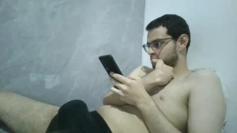 Snapshot of andres129494 chatting on 05.02.26 andres129494 online show from 05.02.26