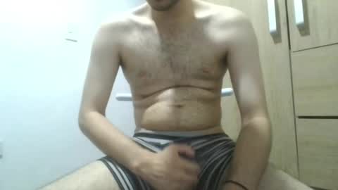 Snapshot of andres129494 chatting on 05.23.26 andres129494 online show from 05.23.26