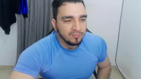 Snapshot of andres180950734 chatting on 05.11.26 andres180950734 online show from 05.11.26