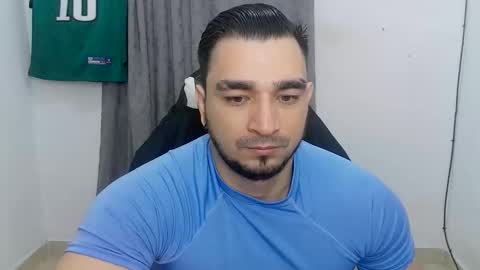 Snapshot of andres180950734 chatting on 05.28.26 andres180950734 online show from 05.28.26