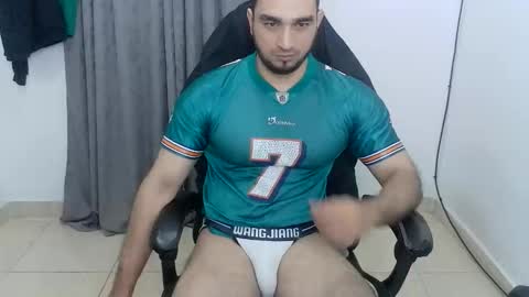 Snapshot of andres180950734 chatting on 06.02.26 andres180950734 online show from 06.02.26