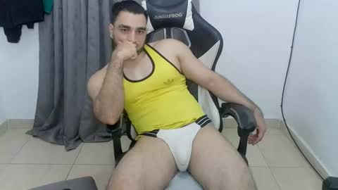 Snapshot of andres180950734 chatting on 06.13.26 andres180950734 online show from 06.13.26