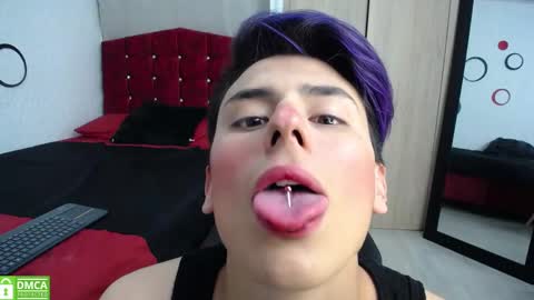 Snapshot of andres992563 chatting on 01.22.25 Alann online show from 01.22.25