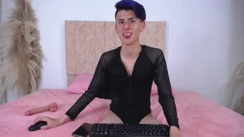 Snapshot of andres992563 chatting on 02.02.25 Alann online show from 02.02.25