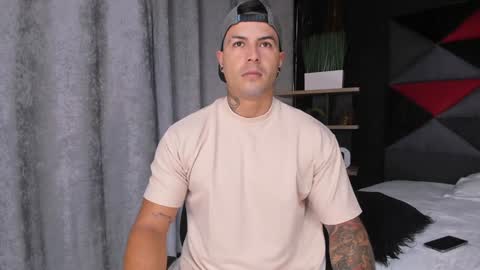 insta andres clark  online show from 01.12.25