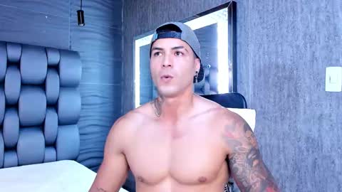 insta andres clark  online show from 12.22.25