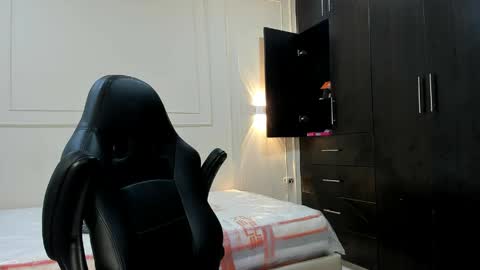 andres_stud online show from 04.29.26