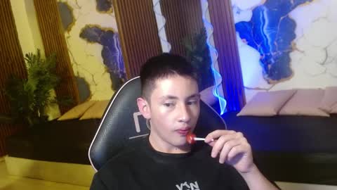 andres_tay online show from 04.11.26
