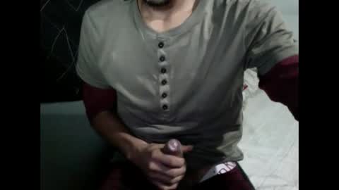 Snapshot of andresdelews chatting on 01.16.25 Delews online show from 01.16.25