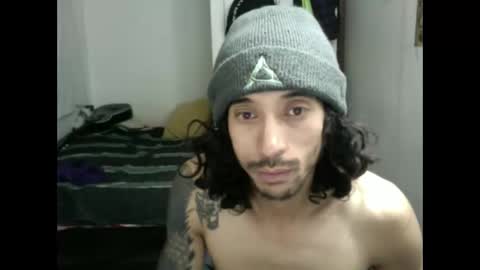 Snapshot of andresdelews chatting on 10.23.25 Delews online show from 10.23.25