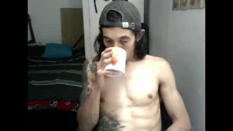 Snapshot of andresdelews chatting on 01.08.26 Delews online show from 01.08.26